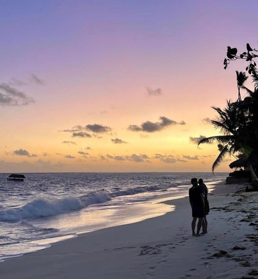 Beach Front Tgr Hotels And Resorts Punta Cana Exterior photo